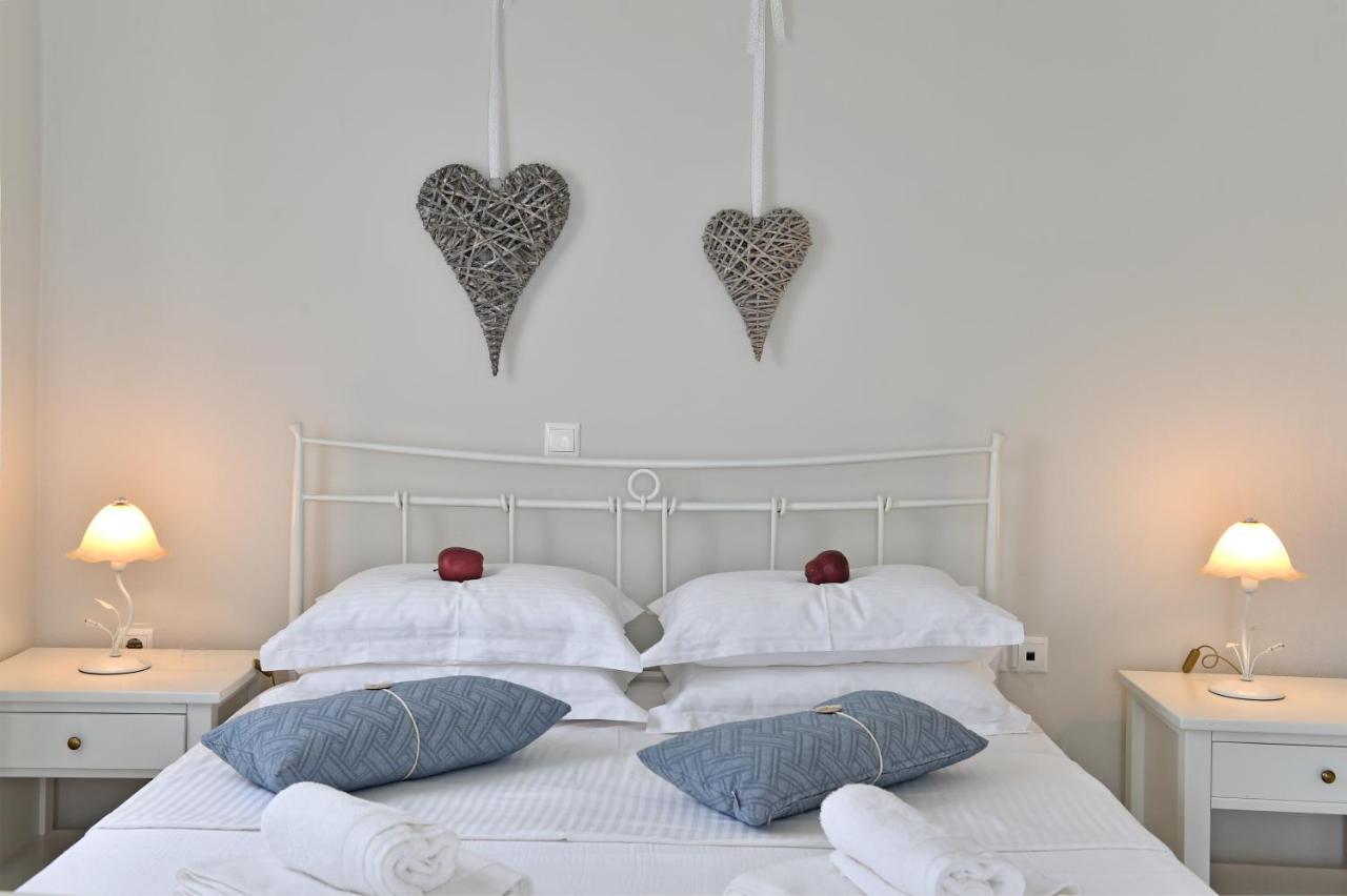 Tonia Apartments Paros Chrisi Akti  Exteriér fotografie